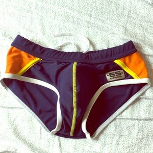 Men’s swim suit